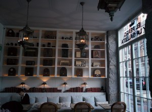 el perro y la galleta