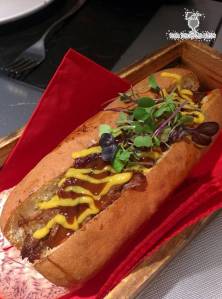 PERRITO DE CARRILLERA IBÉRICA A BAJA TEMPERATURA CON CARAMELO DE CEBOLLA 11,5